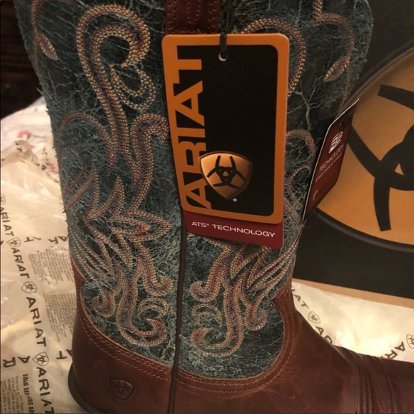 Authentic Ariat boots. Brand new, with tags! - Picture 2 of 6